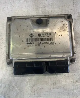 Skoda Roomster (5J) Engine control unit/module 038906019NR 1039S15634 0281013081