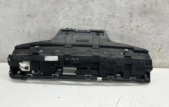BMW 4 F36 Gran coupe Rear bumper mounting bracket 7285563 10237711 7391042