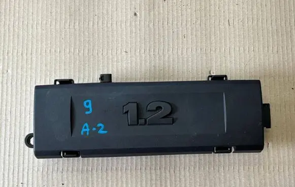 Seat Ibiza III (6L) Rocker cam cover 03E971815A