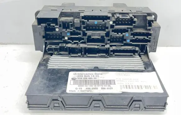 Mercedes-Benz C W203 Fuse box set 2035451601 5DK00848550