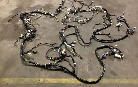Lexus ES VII XZ10 Wiring harness 821613YN10