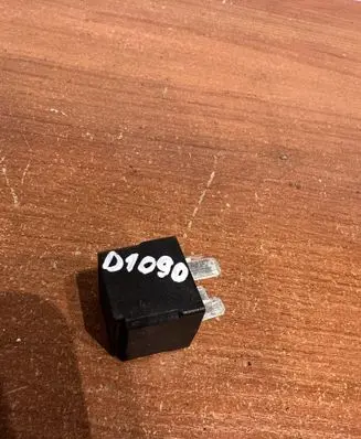 Mercedes-Benz SL R129 Other relay A0025421319 D1090
