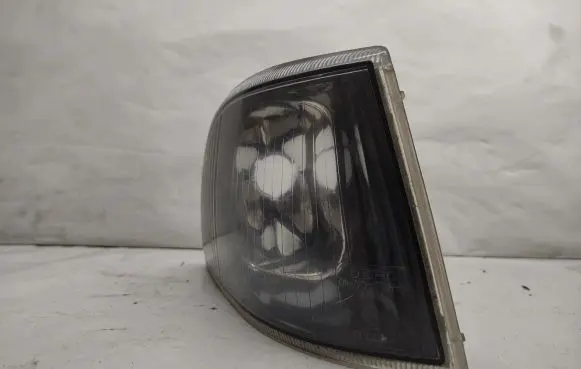 Volvo S40, V40 Front indicator light Q17731513LC 30862524