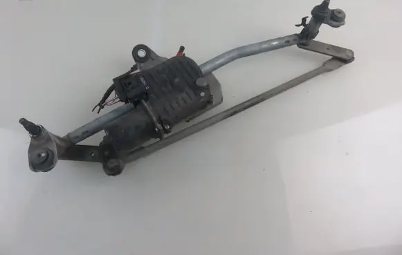 Volkswagen PASSAT B7 Front wiper linkage 3AB955023