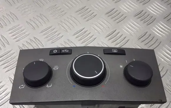 Opel Astra H Interior fan control switch 13201200