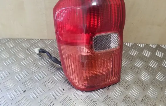 Toyota RAV 4 (XA20) Rear/tail lights