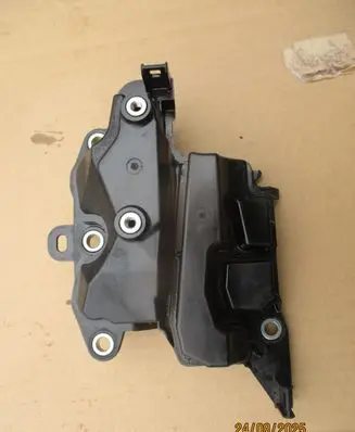 Lexus UX Oil breather separator 1221124010 PA6GF30