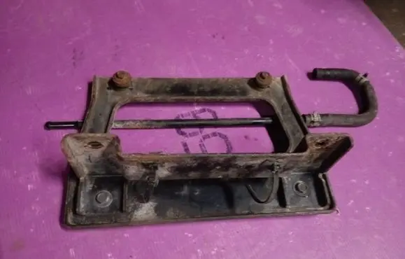 Nissan X-Trail T32 Radiator mount bracket 
