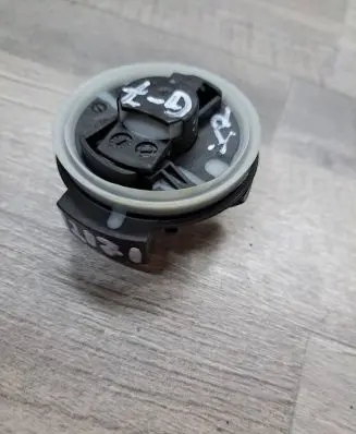 Volkswagen Golf VII Airbag deployment crash/impact sensor 5Q0959354 4382 19696