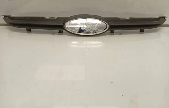 Ford Fiesta Front grill 8A618200BC