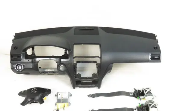 Mercedes-Benz C W204 Dashboard