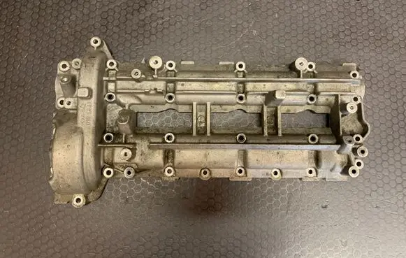 Jeep Grand Cherokee (WK) Rocker cam cover 0101230 A642