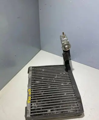 Volvo V70 Air conditioning (A/C) radiator (interior) L5174003 P22977
