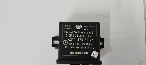 Mercedes-Benz E W211 Light module LCM A2118703126 0001025747 5DF00827802