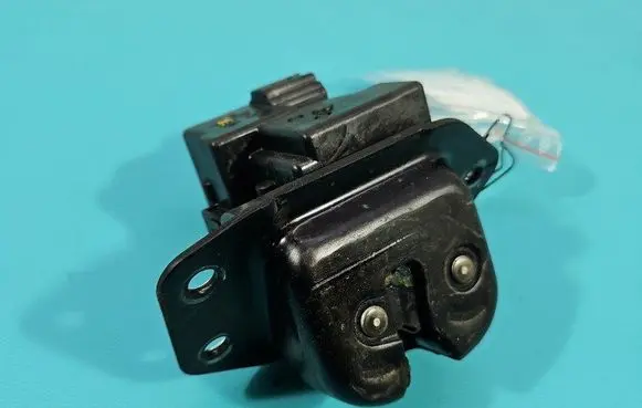 Renault Koleos I Tailgate/trunk/boot lock/catch/latch 905923361R IMPRK1488017