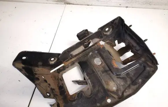 Battery box tray