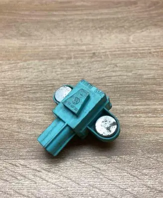 Audi A6 S6 C6 4F Airbag deployment crash/impact sensor 4F0955557
