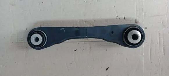 BMW 5 G30 G31 Rear upper control arm/wishbone 6867537