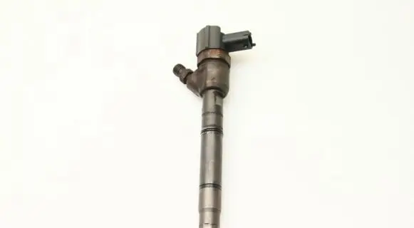 Hyundai i40 Fuel injector 338002A800