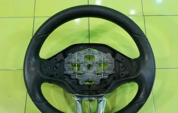 Peugeot 208 I Steering wheel 6191372 UP145