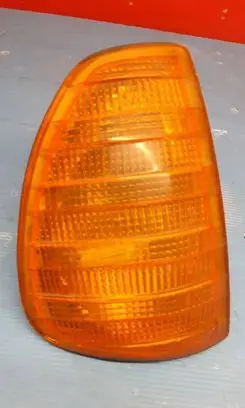 Mercedes-Benz 200 300 W123 Front indicator light
