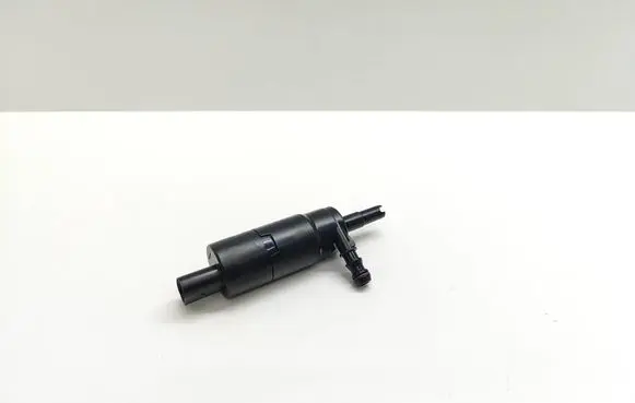 BMW 5 E60 E61 Headlight washer pump 8377430 837743003 13264010
