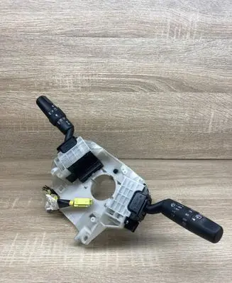 Mazda 3 I Wiper turn signal indicator stalk/switch 17D798 17D682 BP4P
