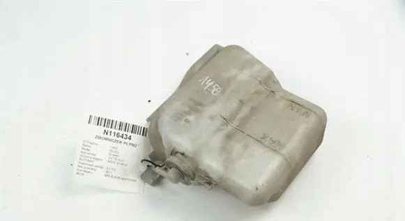 Isuzu D-Max Power steering fluid tank/reservoir 8979415013