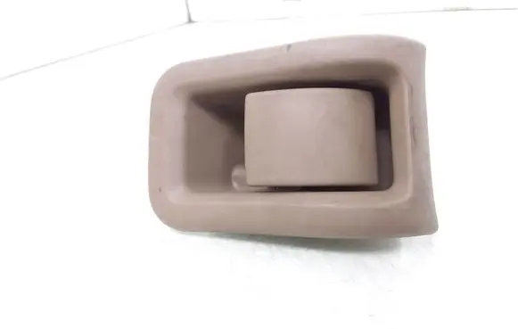 Volvo XC70 Engine bonnet (hood) release handle 30779851