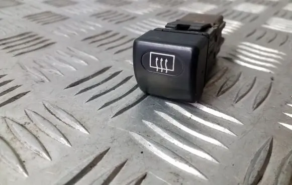 Fiat Ulysse Windscreen/window heater switch