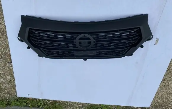 Nissan Navara D23 Front grill 6231000631R