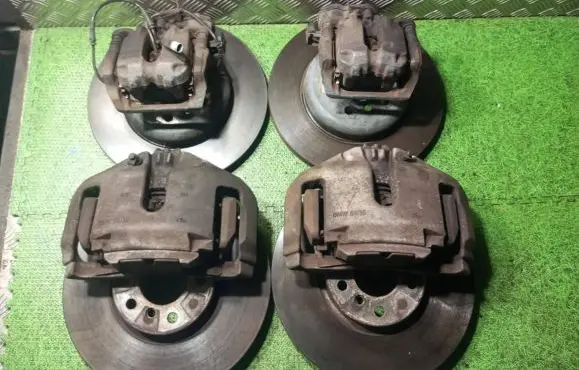 BMW 5 F10 F11 Brake discs and calipers set 34116898729 34116898730 6898729