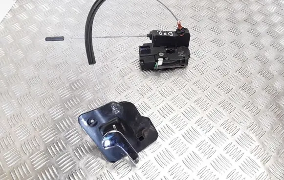 Opel Meriva A Front door lock 13154792