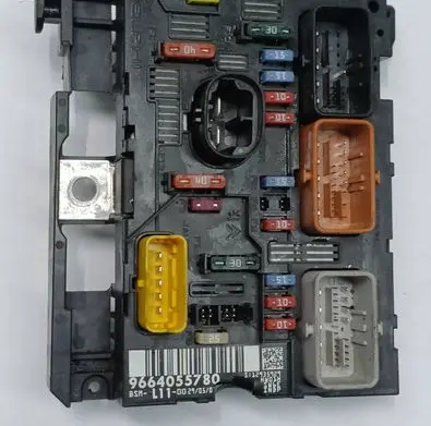 Peugeot 207 BSM Control unit 9664055780 BSML1100 L11