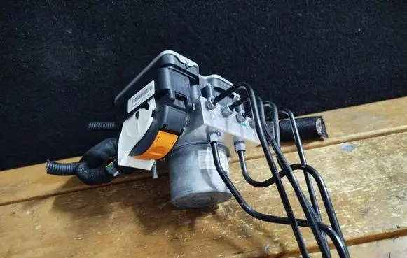 Citroen C4 X ABS Pump 9824311280