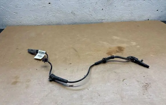 Peugeot 3008 II ABS brake wheel speed sensor 9625606680 43395801 9825606680