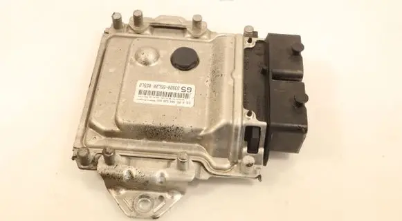 Suzuki SX4 Engine control unit/module ECU 3392055L20