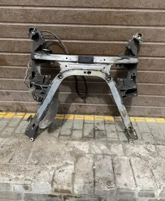 BMW 7 E65 E66 Front subframe 6752293 E3233