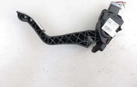 Citroen DS3 Accelerator throttle pedal 6PV00994945 9671433880