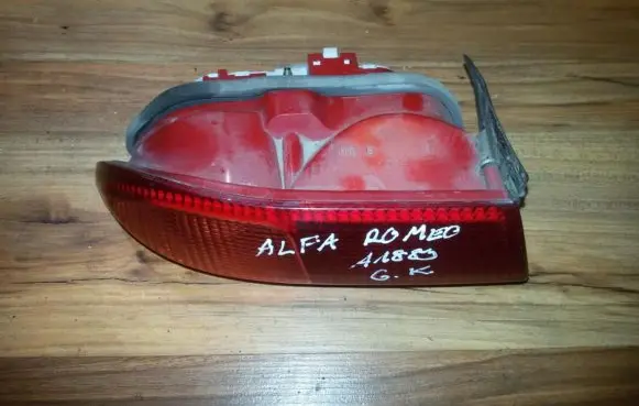 Alfa Romeo 156 Rear/tail lights 60620137