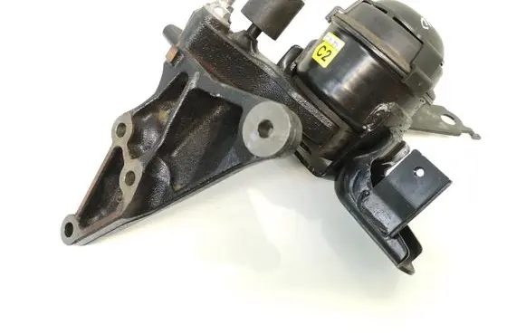 Toyota Yaris Engine mount bracket 15Y23 290915 FCD500