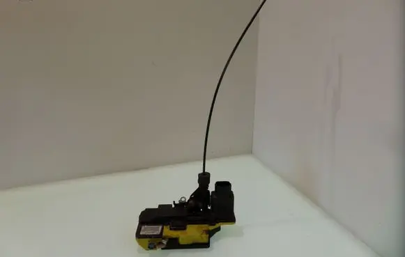 Volvo S80 Rear door lock 30699756