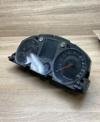Volkswagen PASSAT B6 Speedometer (instrument cluster) A2C53194181