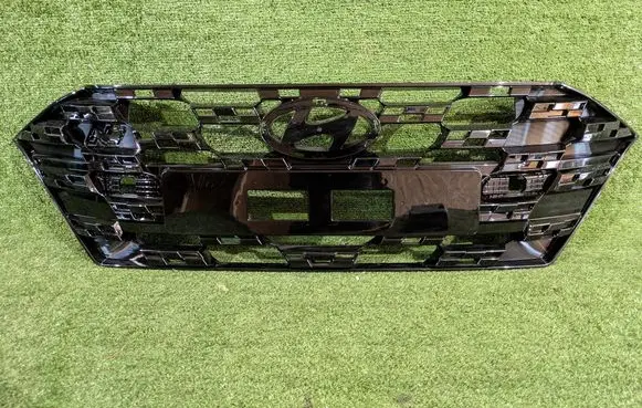 Hyundai i20 (BC3 BI3) Front grill 
