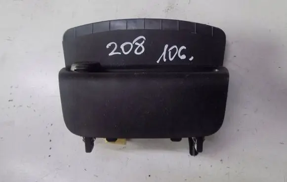 Peugeot 208 Glove box 9672844877