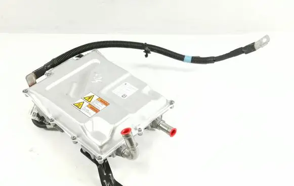 Voltage converter inverter