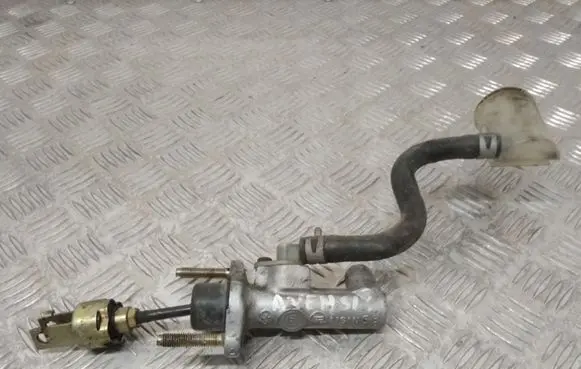 Toyota Avensis T220 Clutch master cylinder 3145418010