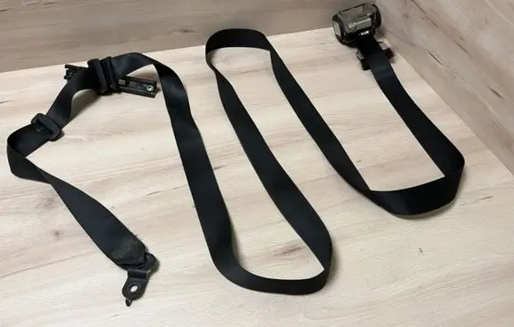 Mercedes-Benz Sprinter W906 Front seatbelt A2018680222 A9068600088
