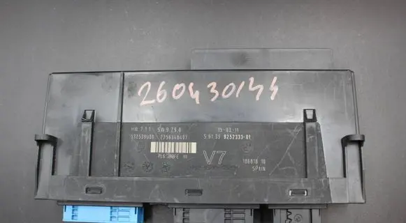 BMW 5 F10 F11 Comfort/convenience module 9252333 10681810
