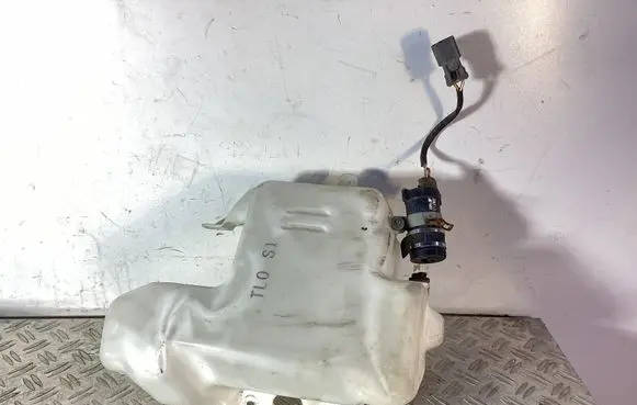Honda Accord Windshield washer fluid reservoir/tank HLC22029 HLC22028